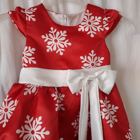 Little Girls' Red/White Snow Flake Holiday Dress. - Picture 2 of 10
